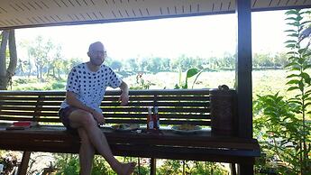 Cast Away  Homestay