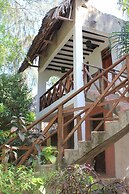 Casa Umoja Guesthouse