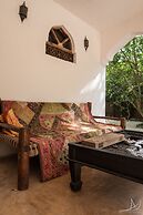 Casa Umoja Guesthouse