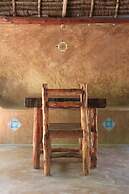 Casa Umoja Guesthouse