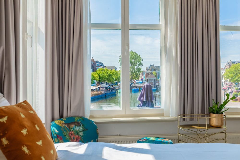 LOT Hotel