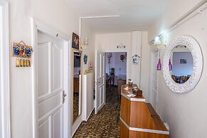 Bozcaada Lara Hotel