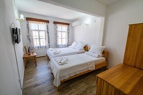 Bozcaada Lara Hotel