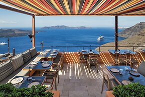 Athina Aperto Suites