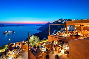 Athina Aperto Suites