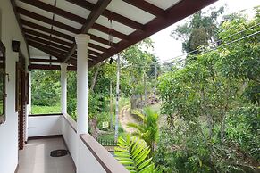 Manel Guesthouse