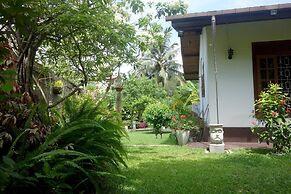 Manel Guesthouse
