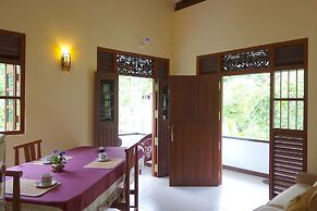 Manel Guesthouse
