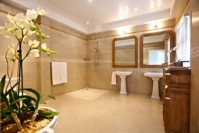 Villa Atlantis