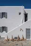 Artemoula's Studios