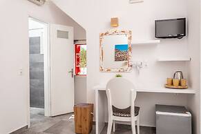 Orpheas Rooms