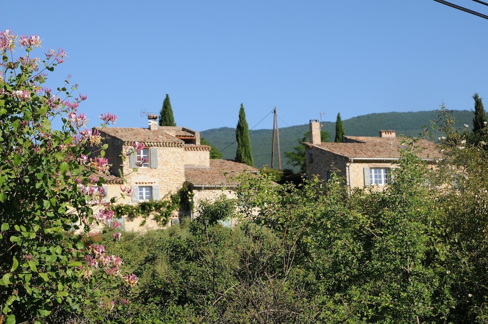 Le Jas De Peguier