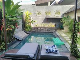 Sunshoot Villa Sandat
