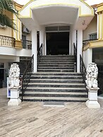 Armir Palace