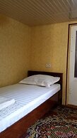 Payraviy Guest House - Hostel