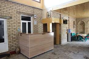 Payraviy Guest House - Hostel