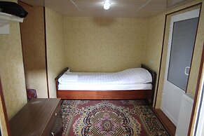 Payraviy Guest House - Hostel