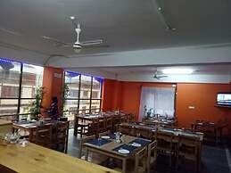 City Hotel