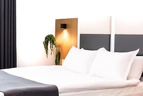 Ingate Hotel & Cafe