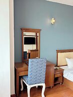 Thien An Riverside Hotel