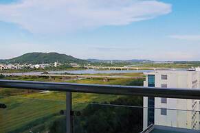 Thien An Riverside Hotel