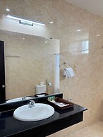 Thien An Riverside Hotel