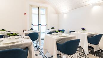 Cafe Bleu Relais