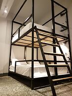 World Inn - Hostel