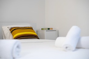 Apartments & Rooms Tiramola