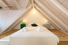 Apartments & Rooms Tiramola