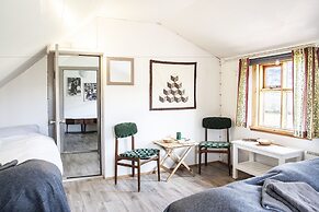 Fossardalur Guesthouse - Hostel