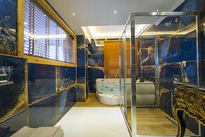Reis Royal Hotel