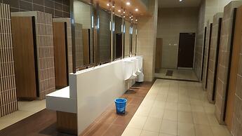 3R2B Seaview Condo