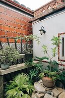 Kinba Guest House