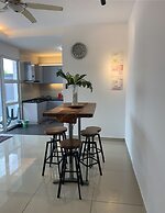 Lux Desaru Villa