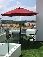 Lux Desaru Villa