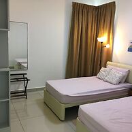 Lux Desaru Villa