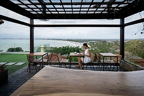 Del Cielo Villa