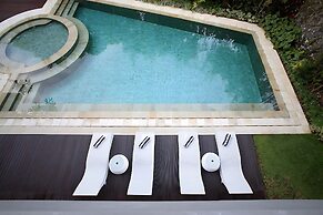 Del Cielo Villa