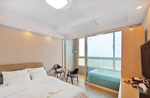 Lohas Hotel