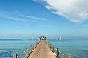 Borneo Eagle Resort