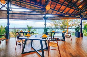 Borneo Eagle Resort
