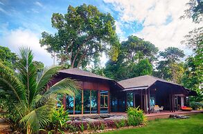 Borneo Eagle Resort