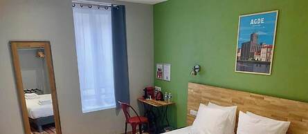 Logis Hotel Yseria - Historical Center