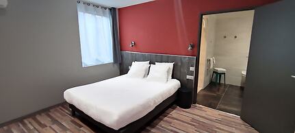 Logis Hotel Yseria - Historical Center