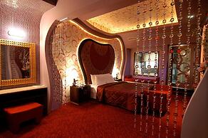 Romantic Code Motel