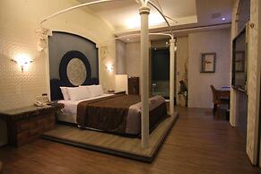 Romantic Code Motel