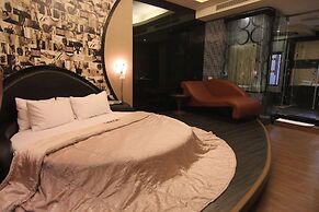 Romantic Code Motel
