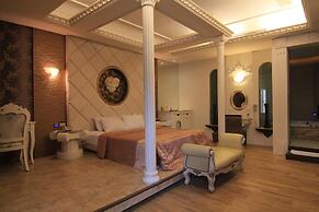 Romantic Code Motel
