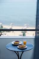 Calma Beach Hotel